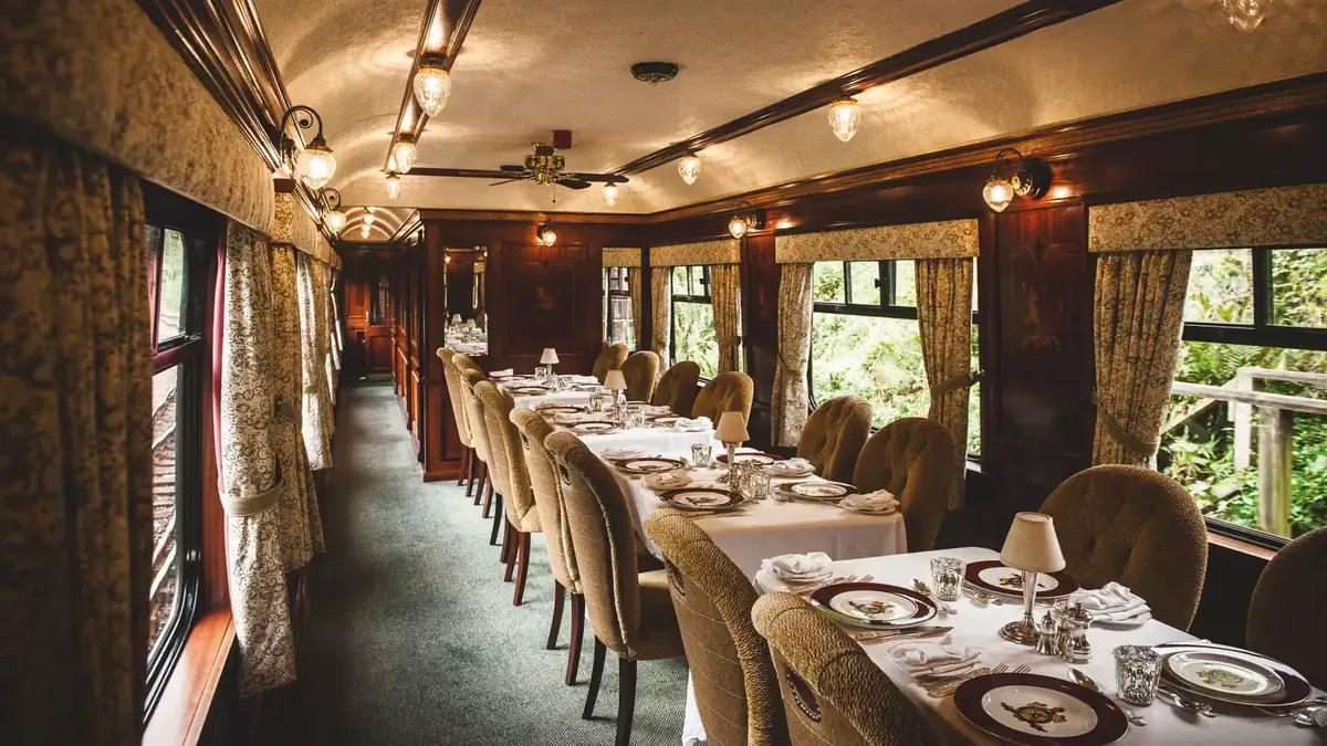 Potovanje z luksuznim vlakom Royal Scotsman