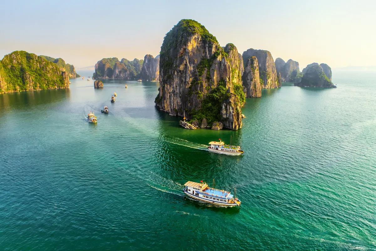 Vietnam Halong Bay